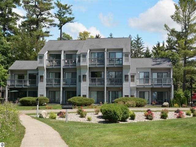 5605 E Creeks Xing, Williamsburg, MI 49690 - photo 25