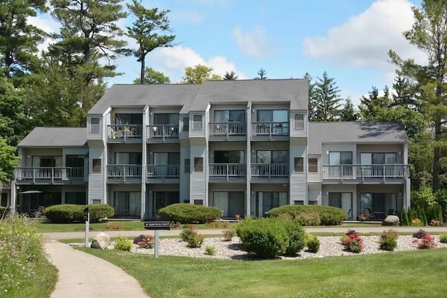 5605 E Creeks Xing, Williamsburg, MI 49690 - photo 2