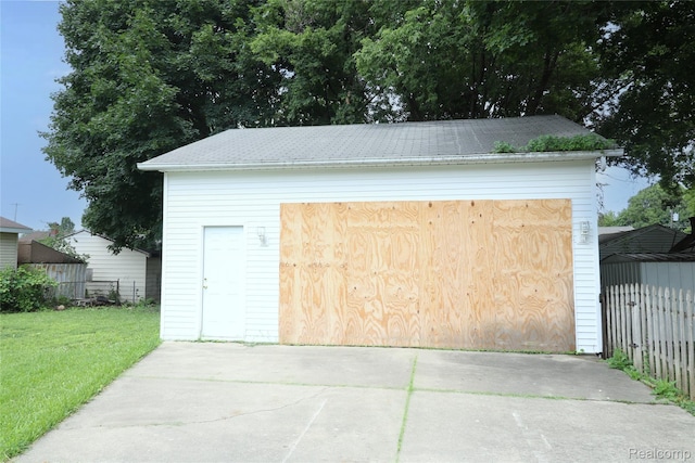 3922 Hogarth Ave, Flint, MI 48532 - view of garage