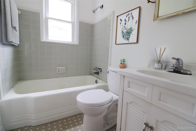 3922 Hogarth Ave, Flint, MI 48532 - full bath with vanity and bathing tub / shower combination