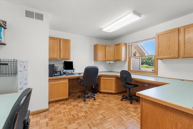 7350 N Territorial Rd, Dexter, MI 48130 - office space with built in study area