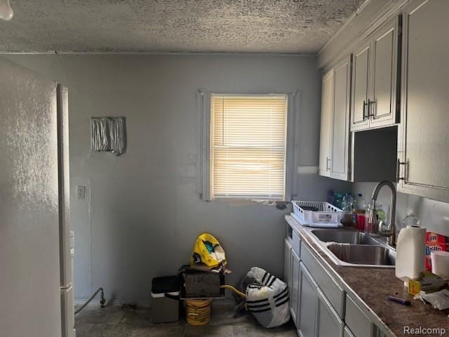 13540 Minock St, Detroit, MI 48223 - photo 2