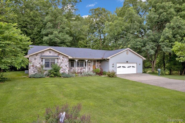 1829 Farnsworth Rd, Lapeer, MI 48446 - single story home featuring a garage, a porch, a front lawn, stone siding, and concrete driveway