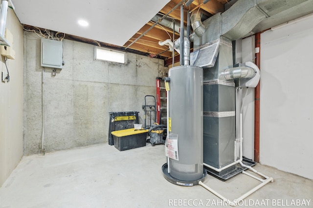 3520 Auburn Ave NE, Grand Rapids, MI 49525 - unfinished basement featuring water heater