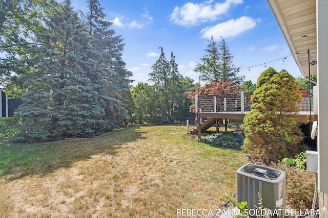 3520 Auburn Ave NE, Grand Rapids, MI 49525 - view of green lawn with stairway