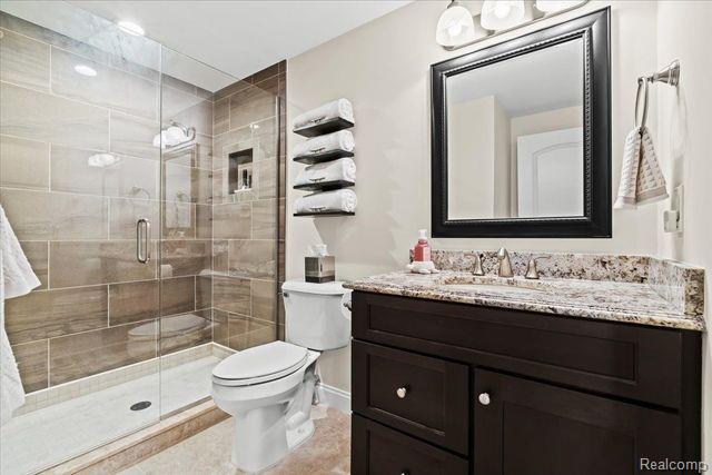 8353 Pier Point Ct, South Lyon, MI 48178 - photo 38