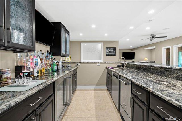 8353 Pier Point Ct, South Lyon, MI 48178 - photo 34