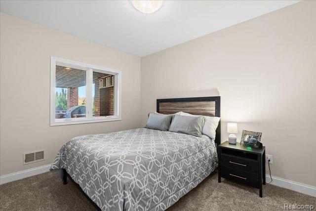 8353 Pier Point Ct, South Lyon, MI 48178 - photo 36