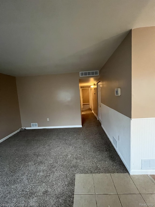 6179 Sylvia St, Taylor, MI 48180 - unfurnished room with carpet floors and baseboards