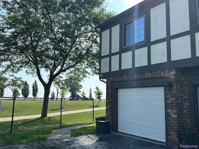 104 Lac Sainte Claire Dr, Saint Clair Shores, MI 48082 - view of garage