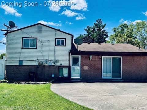 33030 Cowan Rd, Westland, MI 48185 - photo 3