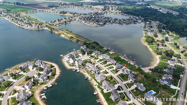 6129 W Bay Ct, Hudsonville, MI 49426 - view of property location featuring a large body of water