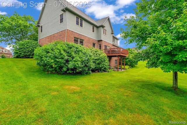 11656 Kings Colony, Grand Blanc, MI 48439 - view of green lawn featuring a deck