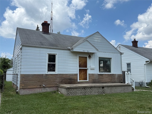 1212 Cora St, Wyandotte, MI 48192 - photo 2