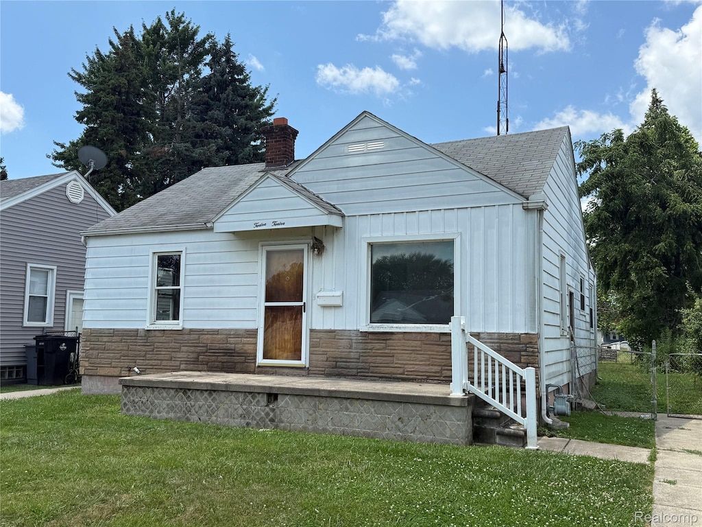 1212 Cora St, Wyandotte, MI 48192 - photo 3