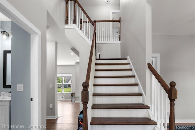29597 Edgehill Ave, Farmington, MI 48336 - photo 4