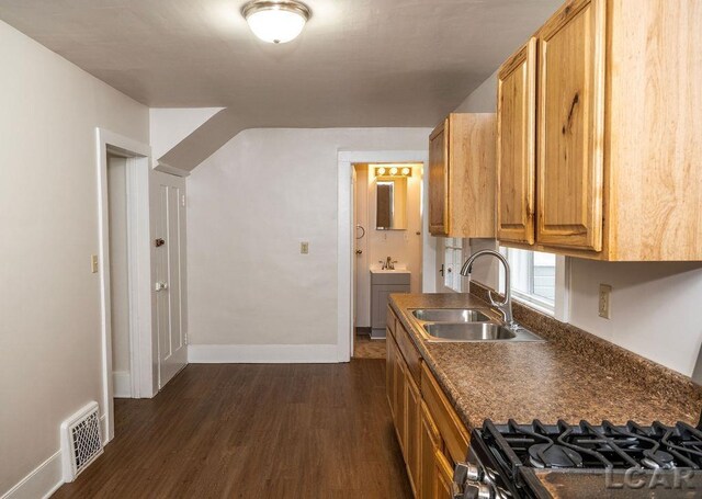 227 Jordan St, Adrian, MI 49221