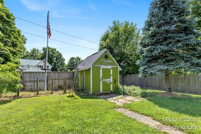 136 Race St, Freeport, MI 49325 - photo 3