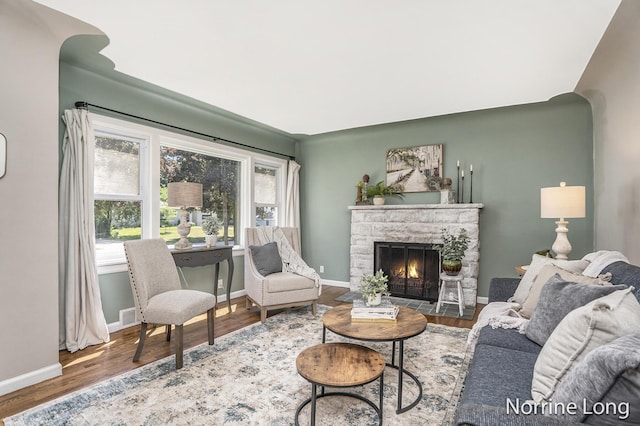 429 Oakhurst Ave NW, Grand Rapids, MI 49504
