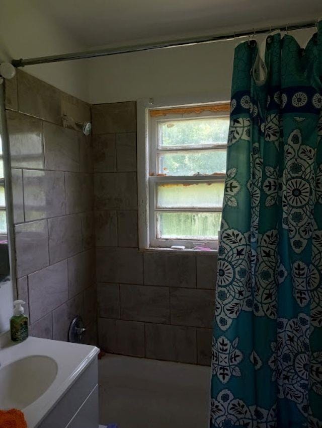 5210 Dupont St, Flint, MI 48505