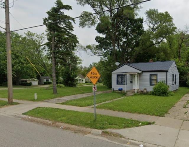5210 Dupont St, Flint, MI 48505