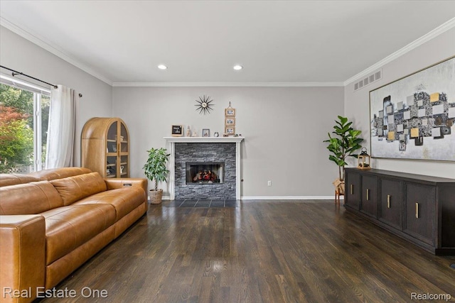 415 Evaline Dr, Troy, MI 48085 - living area with wood finished floors, ornamental molding, a fireplace, and recessed lighting
