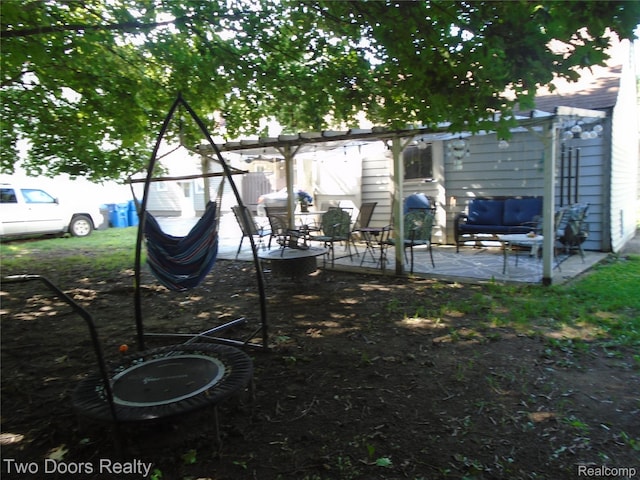 view of yard with a patio