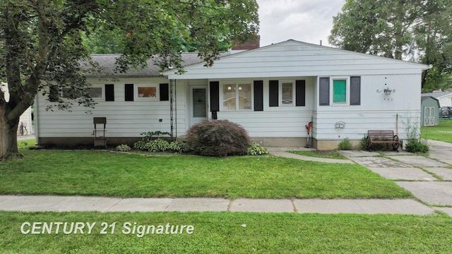 433 Crestview St, Flushing, MI 48433 - photo 1