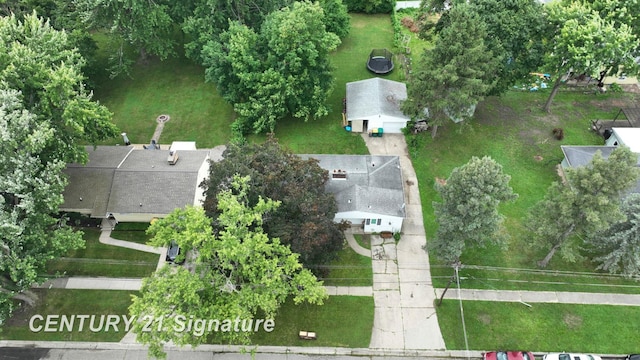 433 Crestview St, Flushing, MI 48433 - photo 9
