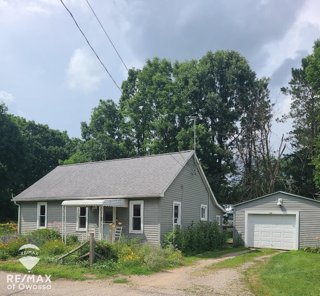 124 Cherry St, Corunna, MI 48867 - photo 1