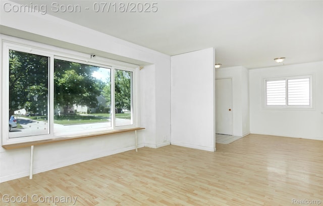 26138 Dartmouth St, Madison Heights, MI 48071 - photo 2