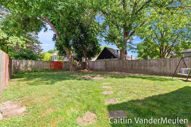 1340 Ashland Ave NE, Grand Rapids, MI 49505 - view of fenced backyard