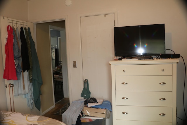 1122 Aberdeen St NE, Grand Rapids, MI 49505 - bedroom with wood finished floors