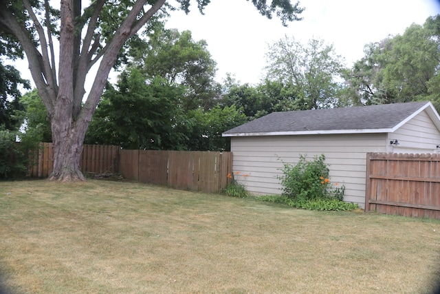 1122 Aberdeen St NE, Grand Rapids, MI 49505 - view of yard