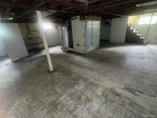 12100 Elmview St, Romulus, MI 48174 - below grade area with gas water heater and stairway