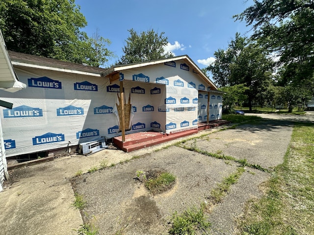 1820 Elgin St, Kalamazoo, MI 49001 - view of side of property