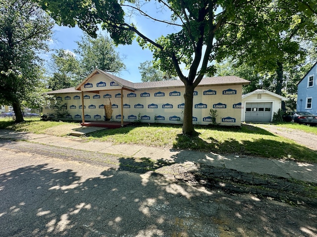 1820 Elgin St, Kalamazoo, MI 49001 - property under construction featuring driveway and a garage