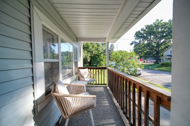 350 N Horton St, Jackson, MI 49202 - view of covered porch