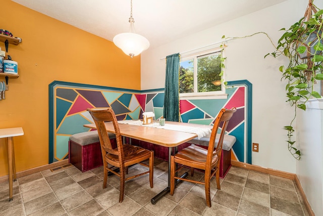 471 Dupont Ave, Ypsilanti, MI 48197 - dining room with baseboards