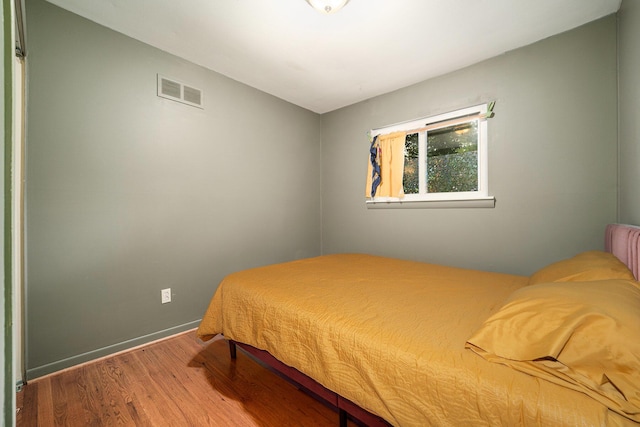 471 Dupont Ave, Ypsilanti, MI 48197 - bedroom featuring wood finished floors