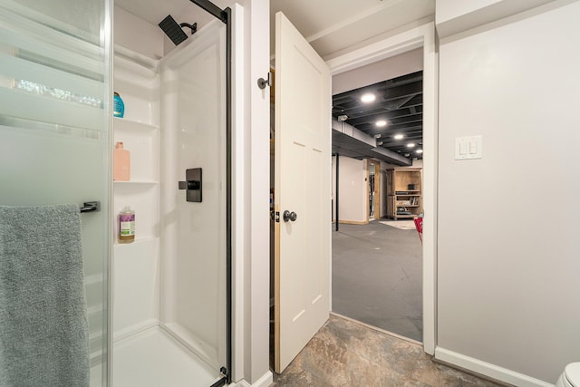 471 Dupont Ave, Ypsilanti, MI 48197 - bathroom featuring a shower stall