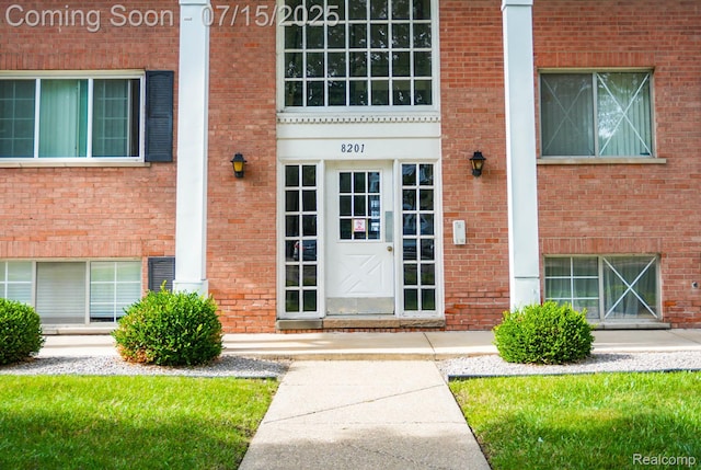 8201 Denwood Dr Unit 1, Macomb, MI 48312 - photo 1