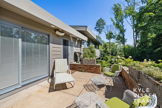 130 Robinwood Ave SE, Grand Rapids, MI 49506 - view of patio