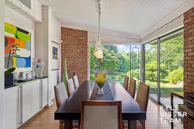 130 Robinwood Ave SE, Grand Rapids, MI 49506 - view of sunroom