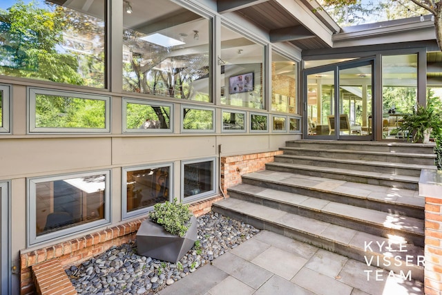 130 Robinwood Ave SE, Grand Rapids, MI 49506 - entrance to property