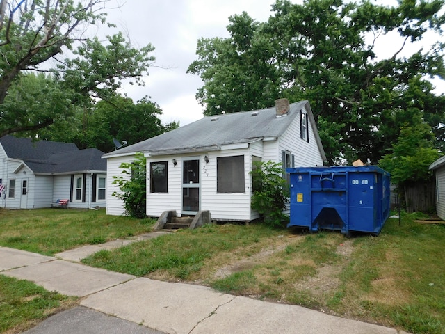 229 S Pleasant St, Watervliet, MI 49098 - photo 3