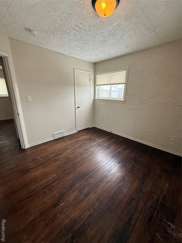 6865 Edgeton, Hamtramck, MI 48212 - photo 5