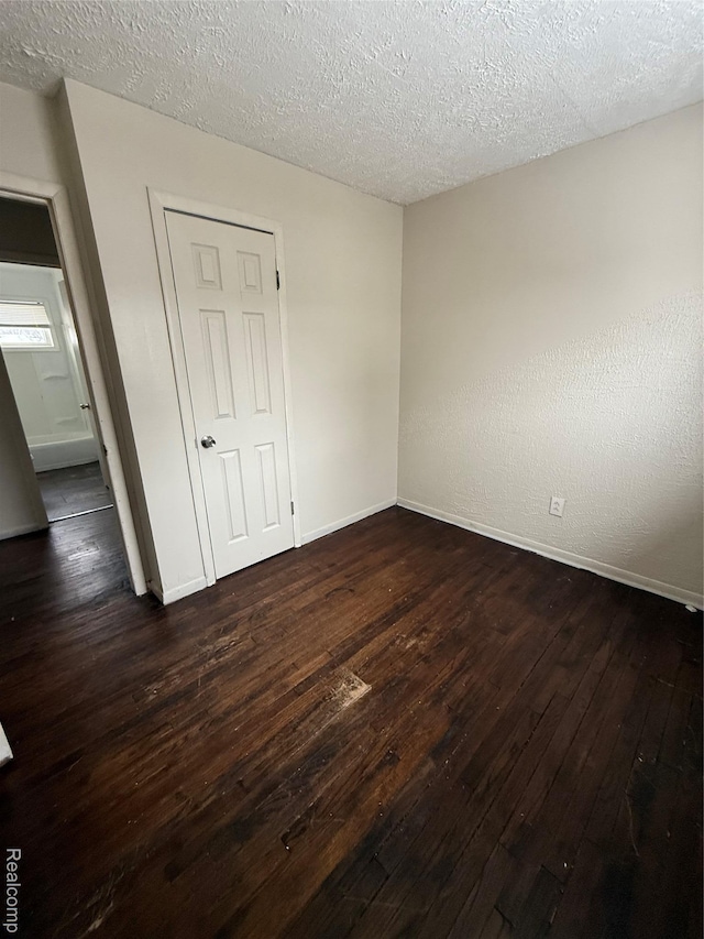 6865 Edgeton, Hamtramck, MI 48212 - photo 8