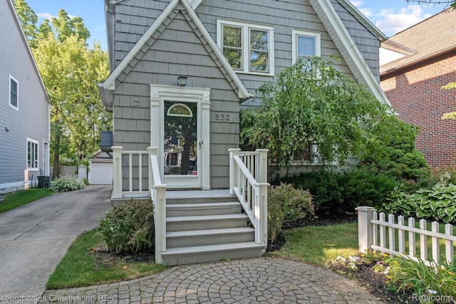 532 Wallace St, Southfield, MI 48009 - view of front of house featuring an outbuilding
