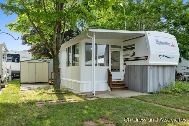 10020 N Musson Rd, Six Lakes, MI 48886 - photo 3